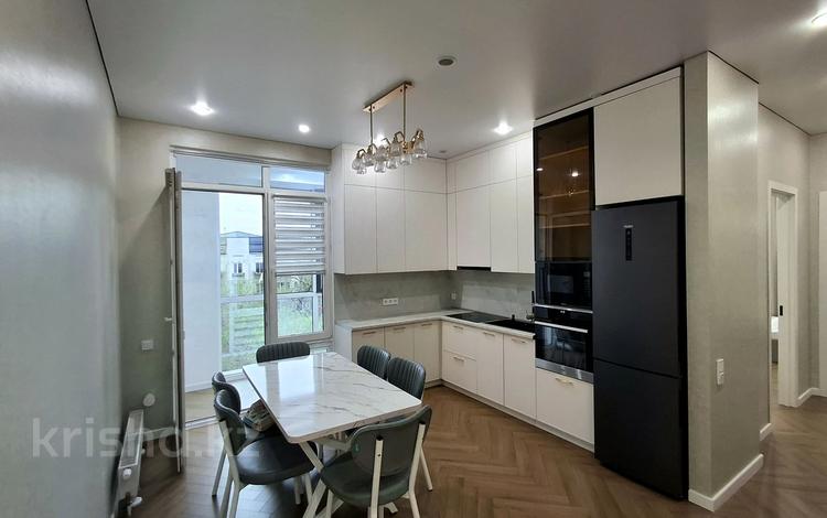 3-бөлмелі пәтер · 100 м² · 4/17 қабат, Абая 165 — Тургут Озала, бағасы: 600 000 ₸ в Алматы, Алмалинский р-н — фото 2