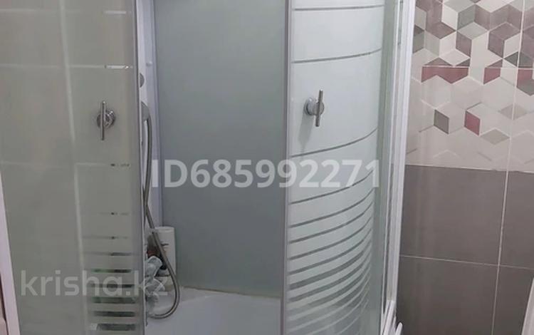 3-комнатная квартира · 60 м² · 2/5 этаж, Байтурсынова 42 за 300 000 〒 в  — фото 2