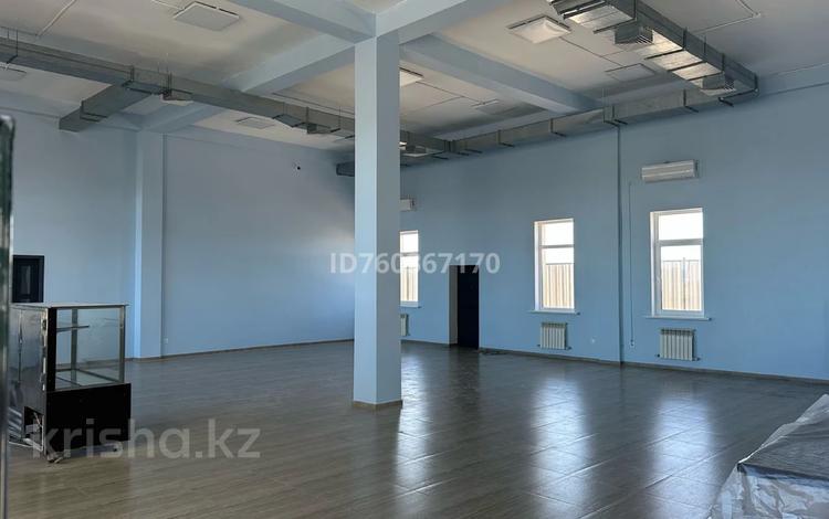 Свободное назначение, офисы, магазины и бутики, склады, общепит, салоны красоты, фитнес и спорт, медцентры и аптеки, развлечения, конференц-залы, кабинеты и рабочие места, студии · 317.53 м² за ~ 1.1 млн 〒 в Конаеве — фото 6