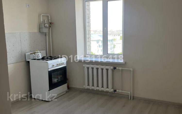 1-комнатная квартира · 30 м² · 9/9 этаж, мкр 5 98/5 за 8.8 млн ₸ в Актобе — фото 2
