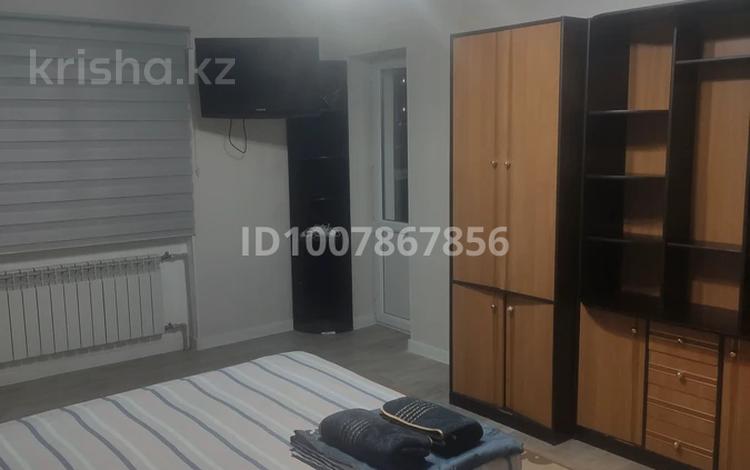 1-комнатная квартира · 55 м² · 6/17 этаж, Мамыр-1 29 за 250 000 〒 в Алматы, Ауэзовский р-н — фото 2