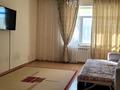 1-бөлмелі пәтер, 68 м², 9/10 қабат тәулігіне, 27-й мкр 85, бағасы: 8 000 〒 в Актау, 27-й мкр — фото 2