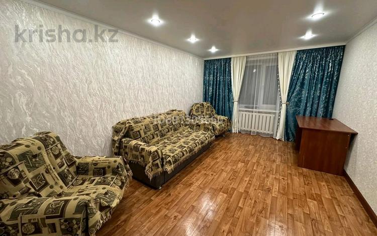 2-бөлмелі пәтер, 47 м², 3/9 қабат ай сайын, мкр Юго-Восток, Мкр Юго-Восток, 28й микрорайон улица Сатбалдина 13 — Перед ресторан Халиф, бағасы: 140 000 〒 в Караганде, Казыбек би р-н — фото 3