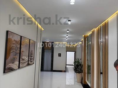 3-бөлмелі пәтер · 113 м² · 8/9 қабат, Микрорайон Асар 2 12/17, бағасы: 45 млн ₸ в Шымкенте, Абайский р-н