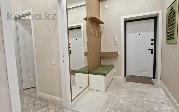 3-комнатная квартира · 112 м² · 3/7 этаж, 20-й мкр 7 за 450 000 ₸ в Актау — фото 2