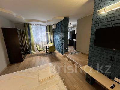 1-комнатная квартира · 30 м² · 1/4 этаж, Жарокова 154б — Джандосова за 290 000 〒 в Алматы, Бостандыкский р-н