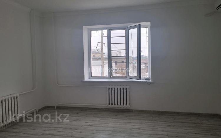 1-бөлмелі пәтер · 49.1 м² · 3/5 қабат, мкр Сырдария, бағасы: 17 млн 〒 в  — фото 2