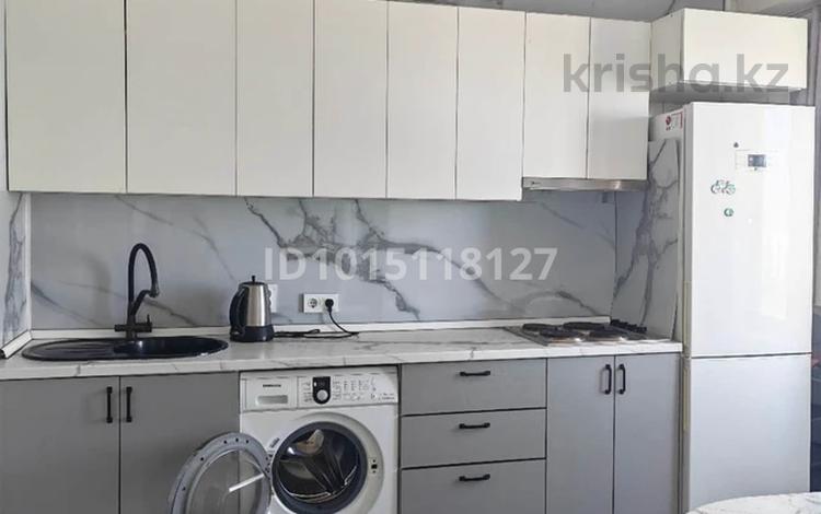 4-комнатная квартира · 90 м² · 11/12 этаж, мкр Сайран за 360 000 ₸ в Алматы, Ауэзовский р-н — фото 2