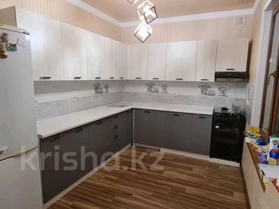 Жеке үй • 4 бөлмелер • 125 м² • ай сайын, 23 366, бағасы: 300 000 〒 в Жана куате