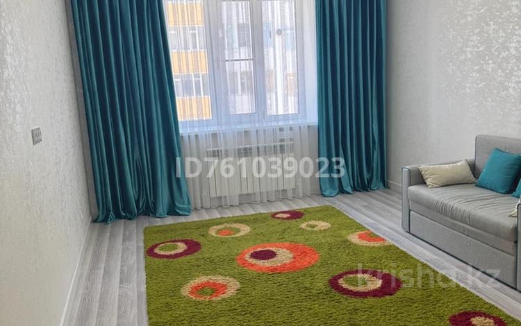 2-бөлмелі пәтер · 100 м² · 4/5 қабат, Алтын орда ш/а., бағасы: 250 000 ₸ в Актобе, мкр. Алтын орда — фото 2