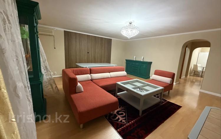 3-комнатная квартира · 100 м² · 5/5 этаж, Панфилова 114 за 600 000 ₸ в Алматы, Медеуский р-н — фото 2