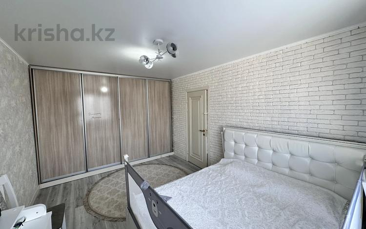 2-комнатная квартира, 63 м², 9/9 этаж, мкр Аккент 35