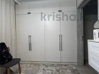 3-бөлмелі пәтер, 50 м², 4/5 қабат, мкр Михайловка , Касыма Аманжолова 19, бағасы: 25 млн 〒 в Караганде, Казыбек би р-н