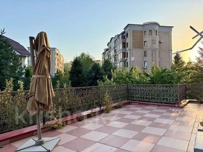 4-бөлмелі пәтер · 162 м² · 2/5 қабат, Ботанический Сад 5 — Ергожина, бағасы: 1.2 млн ₸ в Алматы, Бостандыкский р-н