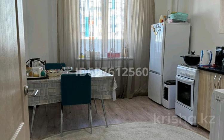 2-бөлмелі пәтер, 62 м², 5/9 қабат ай сайын, мкр Жас Канат, 19-я 336, бағасы: 250 000 〒 в Алматы, Турксибский р-н — фото 2