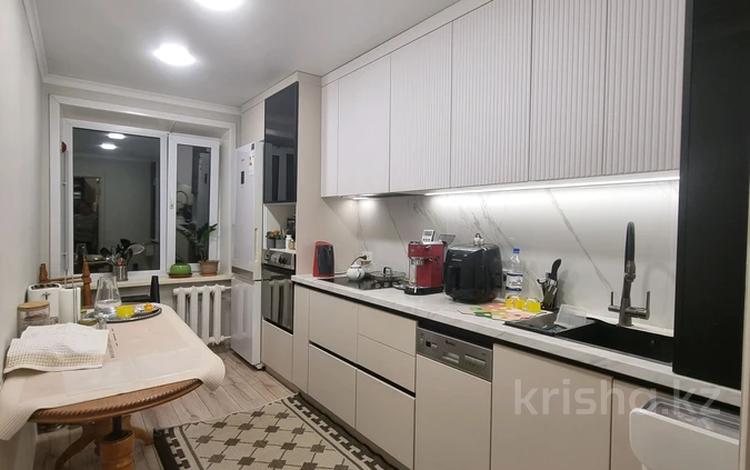 3-комнатная квартира, 65 м², 2/10 этаж, М. Горького 35