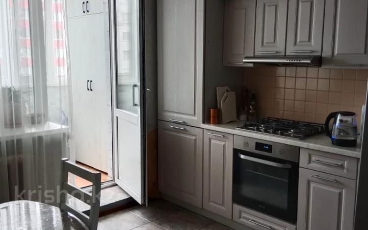 3-комнатная квартира · 85 м² · 2/5 этаж, Кизатова за 36.8 млн ₸ в Петропавловске — фото 2