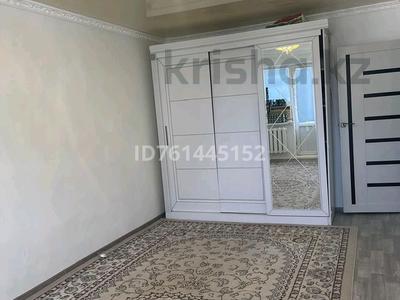 Продажа квартир в Кызылординской обл.: 1-комнатная квартира · 32 м² · 4/5 этаж, Проспект Абая 30 — Старый Болашақ университеті за 7.8 млн 〒 1-комнатная квартира · 32 м² · 4/5 этаж, Проспект Абая 30 — Старый Болашақ университеті за 7.8 млн 〒 в