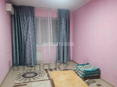 2-комнатная квартира · 64 м² · 1 этаж, 16-й мкр 18 за 10 000 ₸ в Актау