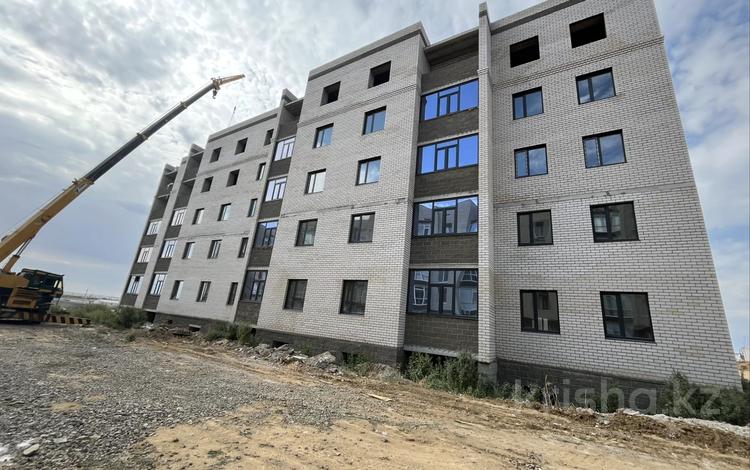 3-комнатная квартира · 105.7 м² · 1/5 этаж, мкр. Алтын орда 355 за 23 млн ₸ в Актобе — фото 2
