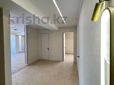 6-комнатная квартира · 300 м² · 3/5 этаж, ​Герольда Бельгера — Жандосова - Пентхаус за 189 млн ₸ в Алматы, Ауэзовский р-н