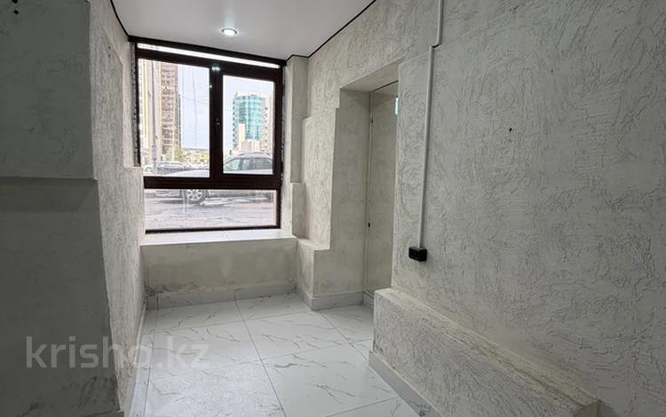 Офисы, магазины и бутики, салоны красоты, медцентры и аптеки · 51.4 м² за 45 млн 〒 в Астане, Есильский р-н — фото 3