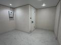 Офисы, магазины и бутики, салоны красоты, медцентры и аптеки · 51.4 м² за 45 млн 〒 в Астане, Есильский р-н — фото 6