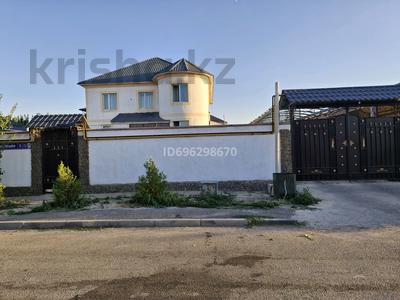 Отдельный дом · 8 комнат · 300 м² · 8 сот., мкр Самал-2, Келешек 9 — Дендропарка в конеце Байтурсынова за 130 млн ₸ в Шымкенте, Абайский р-н