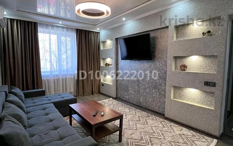 3-бөлмелі пәтер · 56 м² · 2/5 қабат, Жас улан 13 — Напротив спорт комплекса жастар, бағасы: 15 000 ₸ в Талдыкоргане, военный городок Улан — фото 2