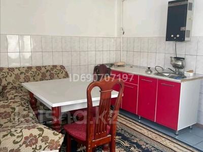 Часть дома · 2 комнаты · 40 м² · 8 сот., 11-й микрорайон, 11-й микрорайон за 60 000 ₸ в Шымкенте, Енбекшинский р-н