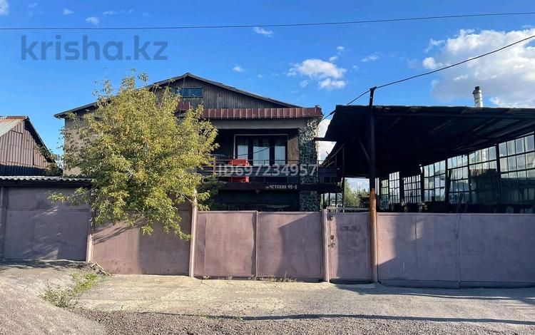 Отдельный дом · 7 комнат · 174 м² · 10 сот., Четская 49в за 36 млн 〒 в Караганде, Казыбек би р-н — фото 2