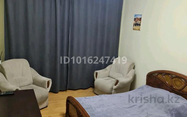 1-комнатная квартира · 40 м² · 5/9 этаж, мкр Аксай-2 68 за 250 000 ₸ в Алматы, Ауэзовский р-н — фото 2