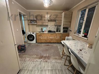 2-бөлмелі пәтер · 40 м² · 2/2 қабат, мкр Алтай-2 — На против школы 78, бағасы: 21 млн ₸ в Алматы, Турксибский р-н
