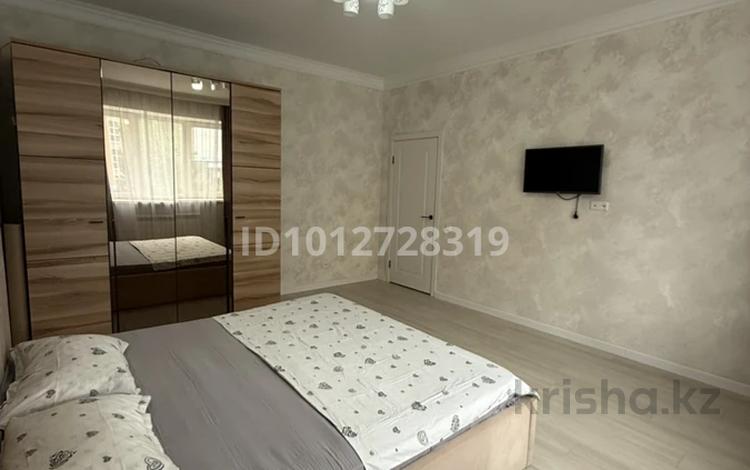 1-бөлмелі пәтер · 55 м² · 2/7 қабат, мкр. Алтын орда, Санкибай Батыра 72 К корпус 2, бағасы: 13 000 ₸ в Актобе — фото 2