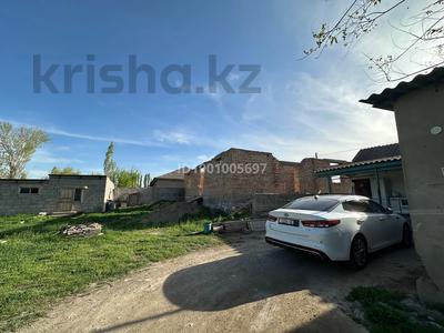Отдельный дом · 6 комнат · 150 м² · 45 сот., Улгили 42 за 20 млн 〒 в Жамбылской обл., Байзак