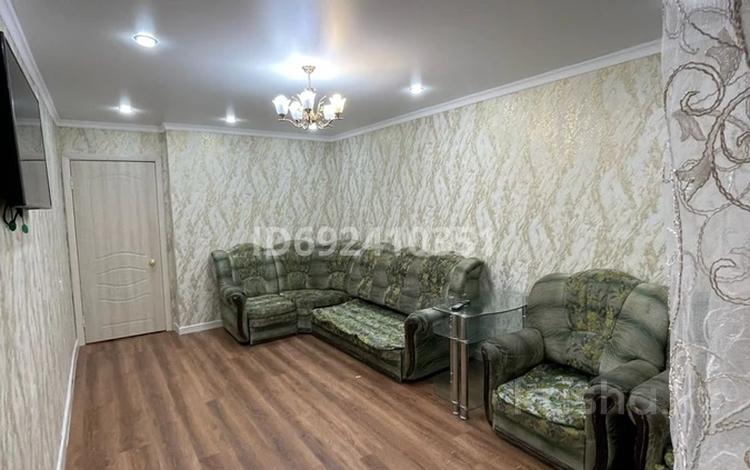 2-бөлмелі пәтер · 60 м² · 1/9 қабат, 11-ш/а. 33, бағасы: 14 млн ₸ в Актау, 11-й мкр — фото 2