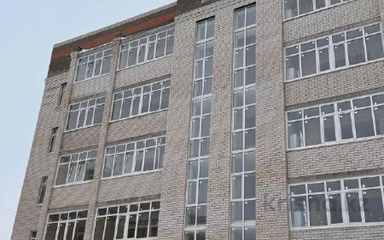2-бөлмелі пәтер · 71.8 м² · 4/5 қабат, санкибай батыра 38б — Дару, Дина гипермаркет, бағасы: 21.7 млн ₸ в Актобе — фото 2