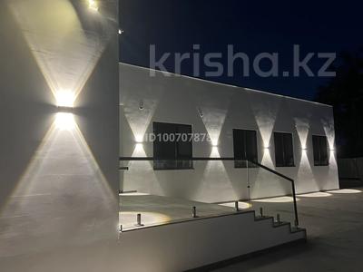 Отдельный дом · 5 комнат · 220 м², Конаева 15/15 — Возле жк Qonaev Avenue за ~ 1.5 млн 〒 в Конаеве (Капчагай)