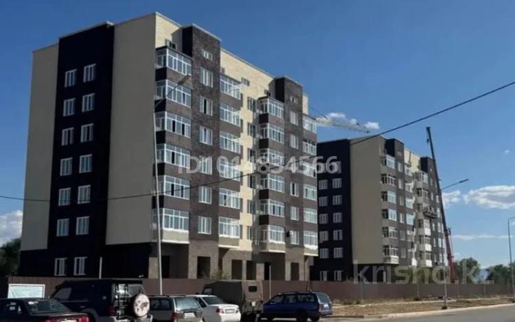 2-комнатная квартира · 100 м² · 6/7 этаж, 9-й микрорайон, Балапанова 51 А за 450 000 ₸ в Талдыкоргане — фото 2