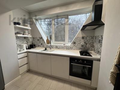 2-комнатная квартира · 56 м² · 2/9 этаж, мкр Тастак-2 21 за 45 млн 〒 в Алматы, Алмалинский р-н