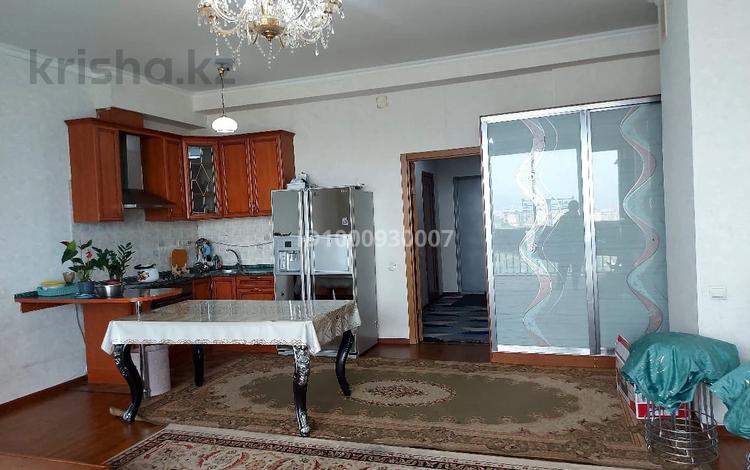 1-комнатная квартира · 60 м² · 9/20 этаж, мкр Тастак-2, Брусиловского — Брусиловский и шакарим за 300 000 ₸ в Алматы, Алмалинский р-н — фото 2