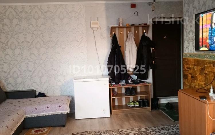 2-комнатная квартира · 50 м² · 3/5 этаж, 343-й квартал 16 — 343 квартала,кабылбаева за 15.5 млн 〒 в Семее — фото 2