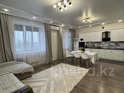 2-комнатная квартира · 72 м² · 4/9 этаж, Камзина 41/1 — ЖК Ирина за 40.5 млн 〒 в Павлодаре