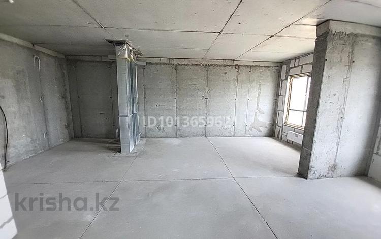 1-комнатная квартира · 47 м² · 12/12 этаж, мкр Акбулак, Момышулы 100 за 60 000 ₸ в Алматы, Алатауский р-н — фото 2