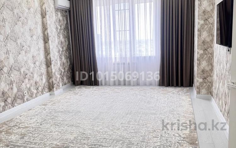 2-комнатная квартира · 76.8 м² · 8/9 этаж, мкр Нурсая, Абулхайыр хана 74-5 за 39 млн ₸ в Атырау — фото 2