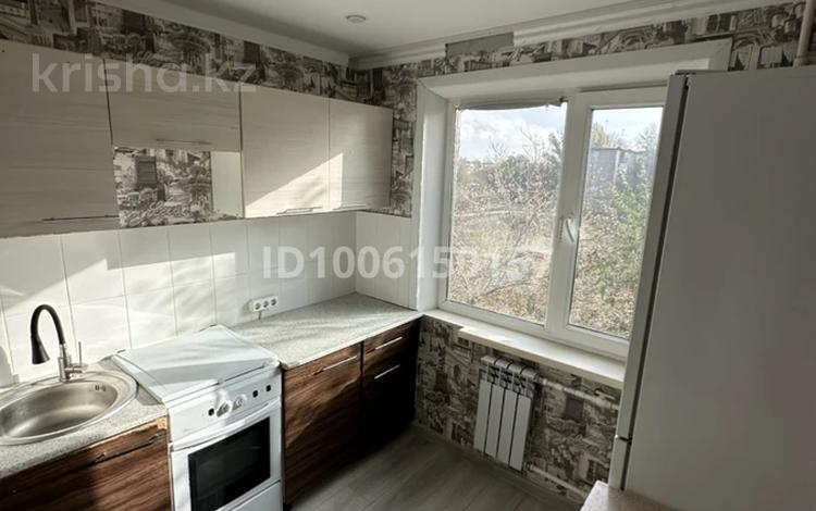 1-бөлмелі пәтер · 30.6 м² · 4/5 қабат, Майкудук, 15й микрорайон 22, бағасы: 10 млн ₸ в Караганде, Алихана Бокейханова р-н — фото 2