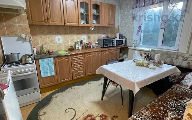 3-бөлмелі пәтер · 65 м² · 2/5 қабат, Карбышева 49, бағасы: 25 млн ₸ в Костанае — фото 2