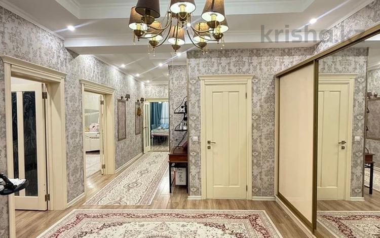 3-комнатная квартира · 135 м² · 2/11 этаж, 17-й мкр 18 за 55 млн ₸ в Актау — фото 2