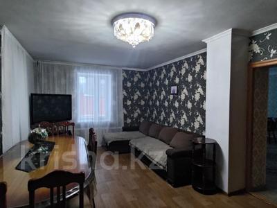 Продажа домов и дачи в Карагандинской обл.: Отдельный дом · 6 комнат · 300 м² · 13 сот., Пришахтинск, Экибастузская за 50 млн 〒 Отдельный дом · 6 комнат · 300 м² · 13 сот., Пришахтинск, Экибастузская за 50 млн 〒 в Караганде, Алихана Бокейханова р-н