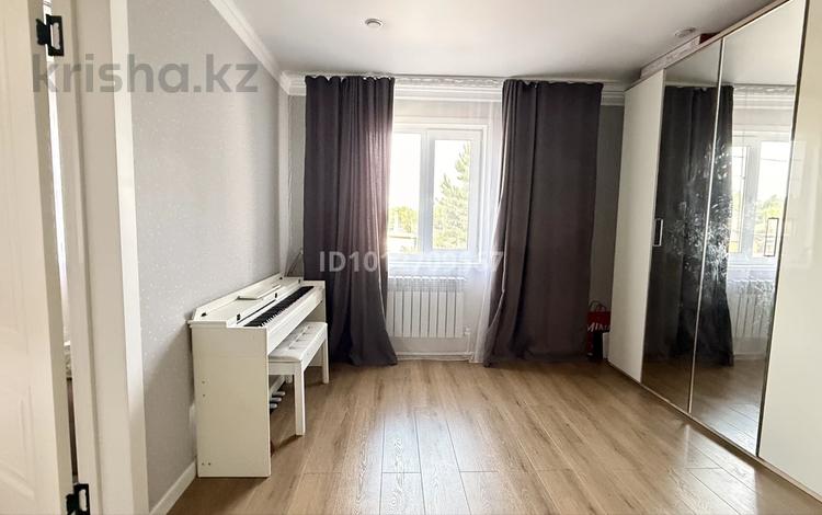 Отдельный дом · 6 комнат · 200 м² · 6 сот., мкр Новый Город за 150 млн ₸ в Караганде, Казыбек би р-н — фото 2